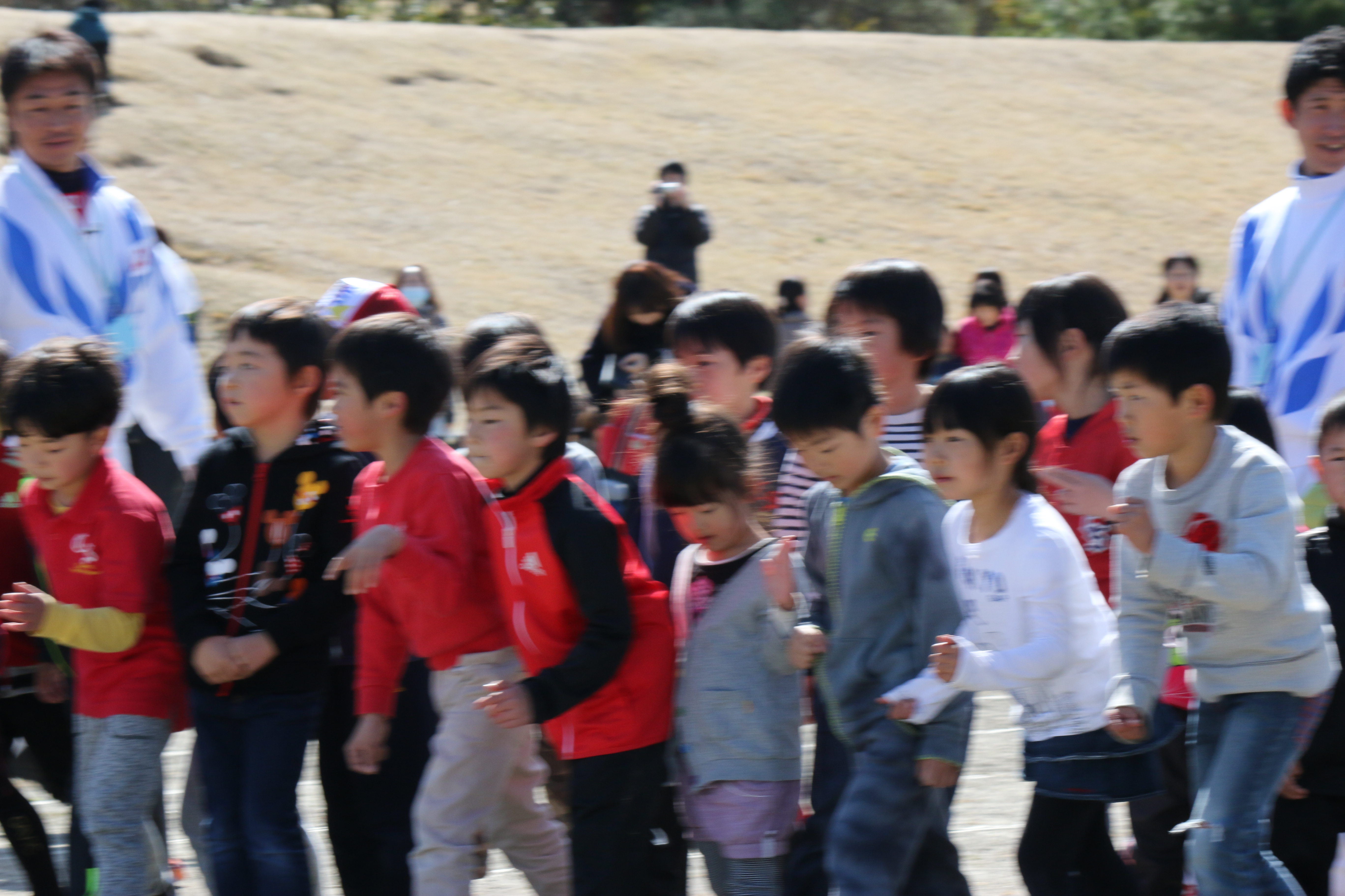 <p>ご不明点ございましたら、お気軽にお問い合わせください。</p>
<p>TEL:0561-42-8947 FAX:0561-42-8947<br>
(コンディショニングサポートまで)</p>
